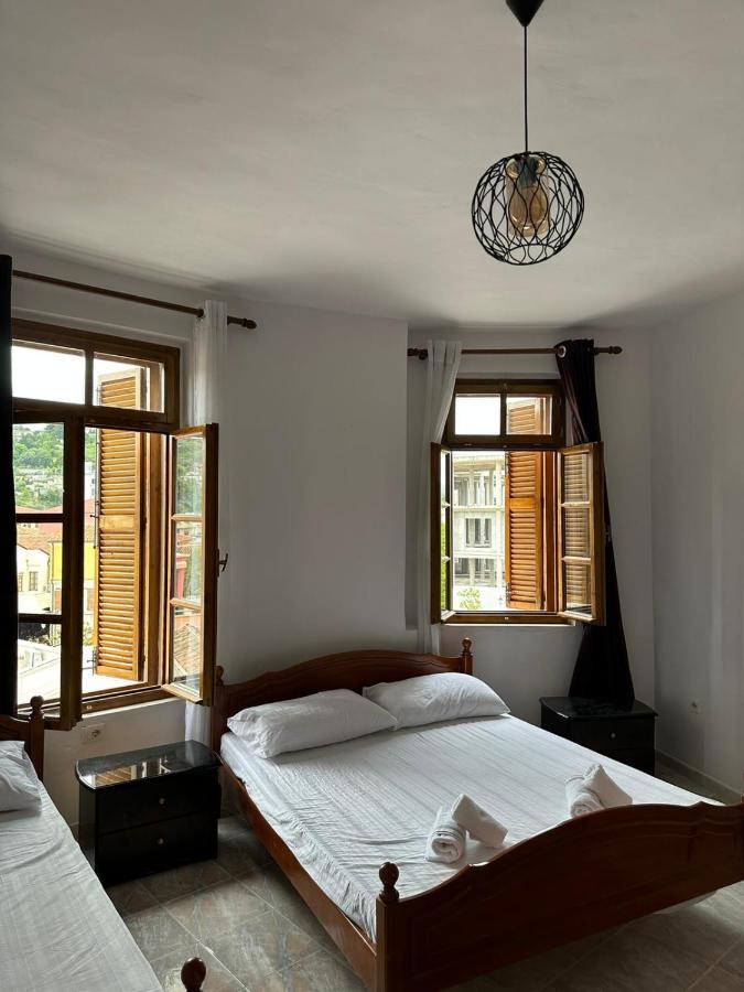 Central Charm Apartments Vlorë Eksteriør billede