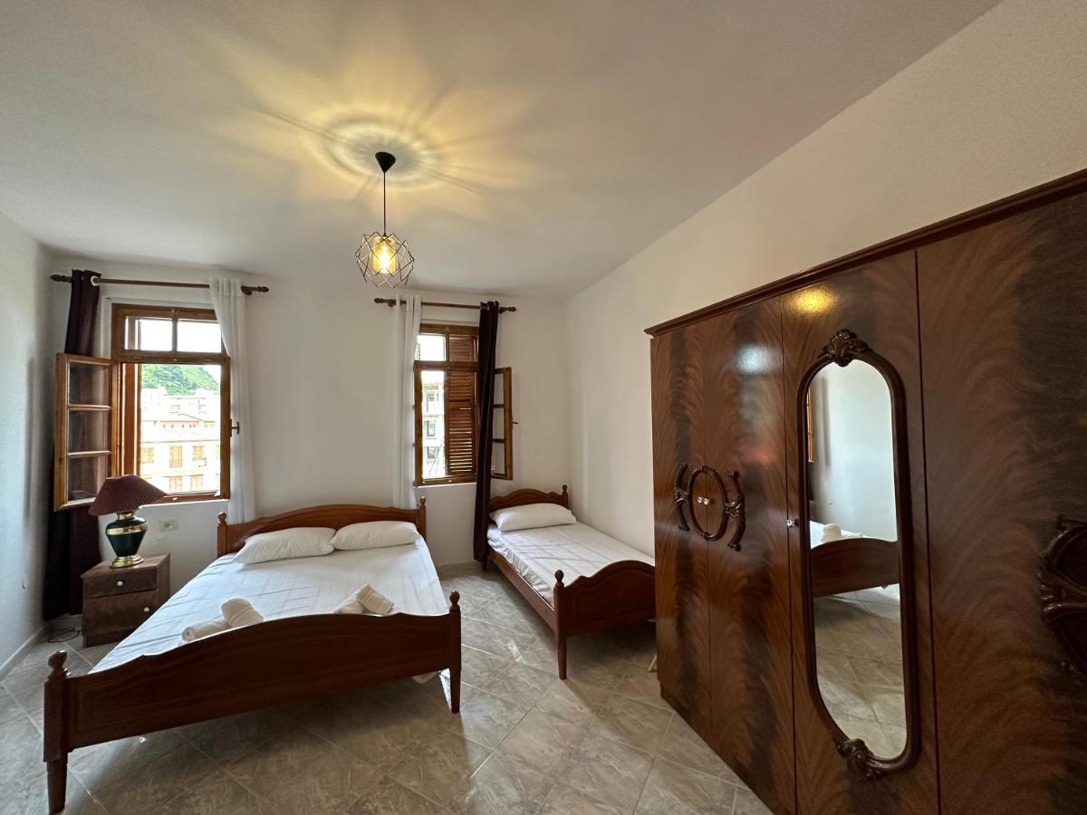 Central Charm Apartments Vlorë Eksteriør billede