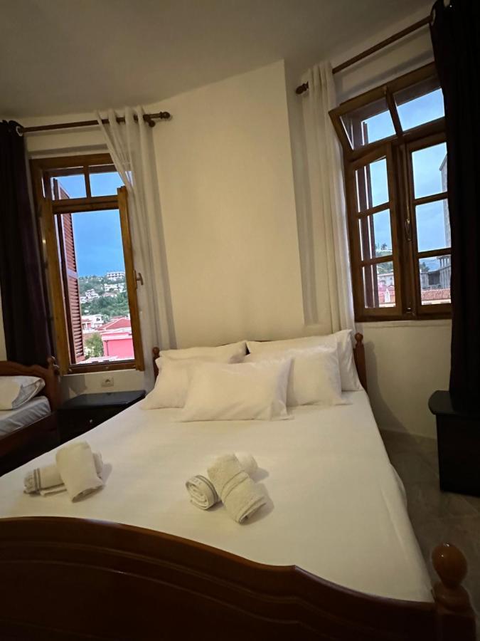 Central Charm Apartments Vlorë Eksteriør billede